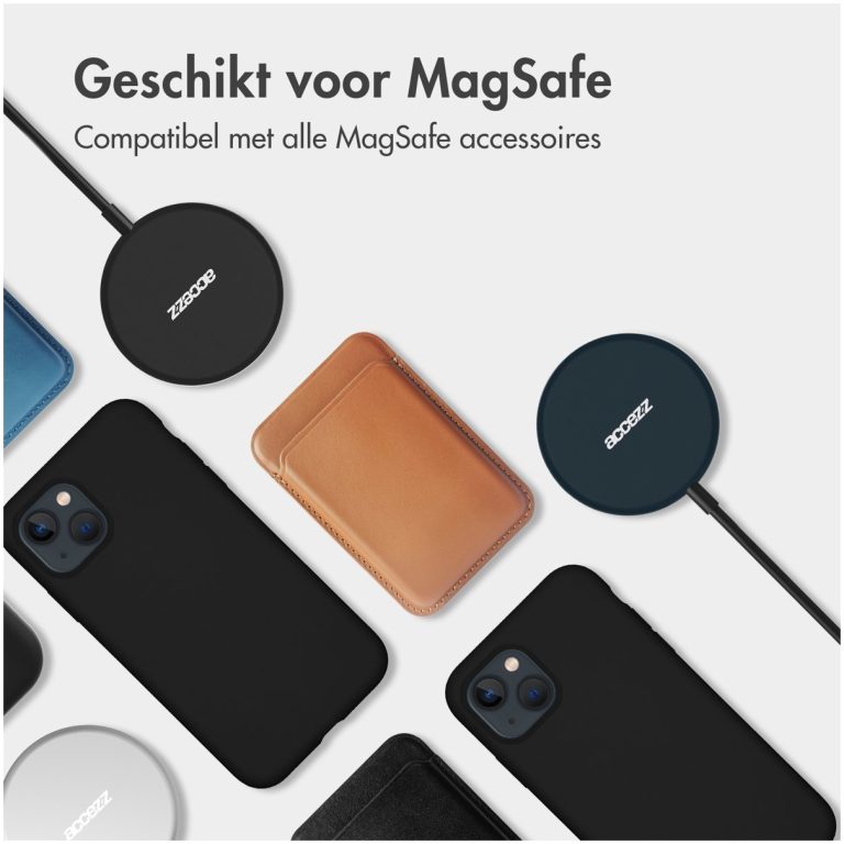 Accezz Liquid Silicone Backcover met MagSafe voor Samsung Galaxy S25 Ultra Telefoonhoesje Zwart
